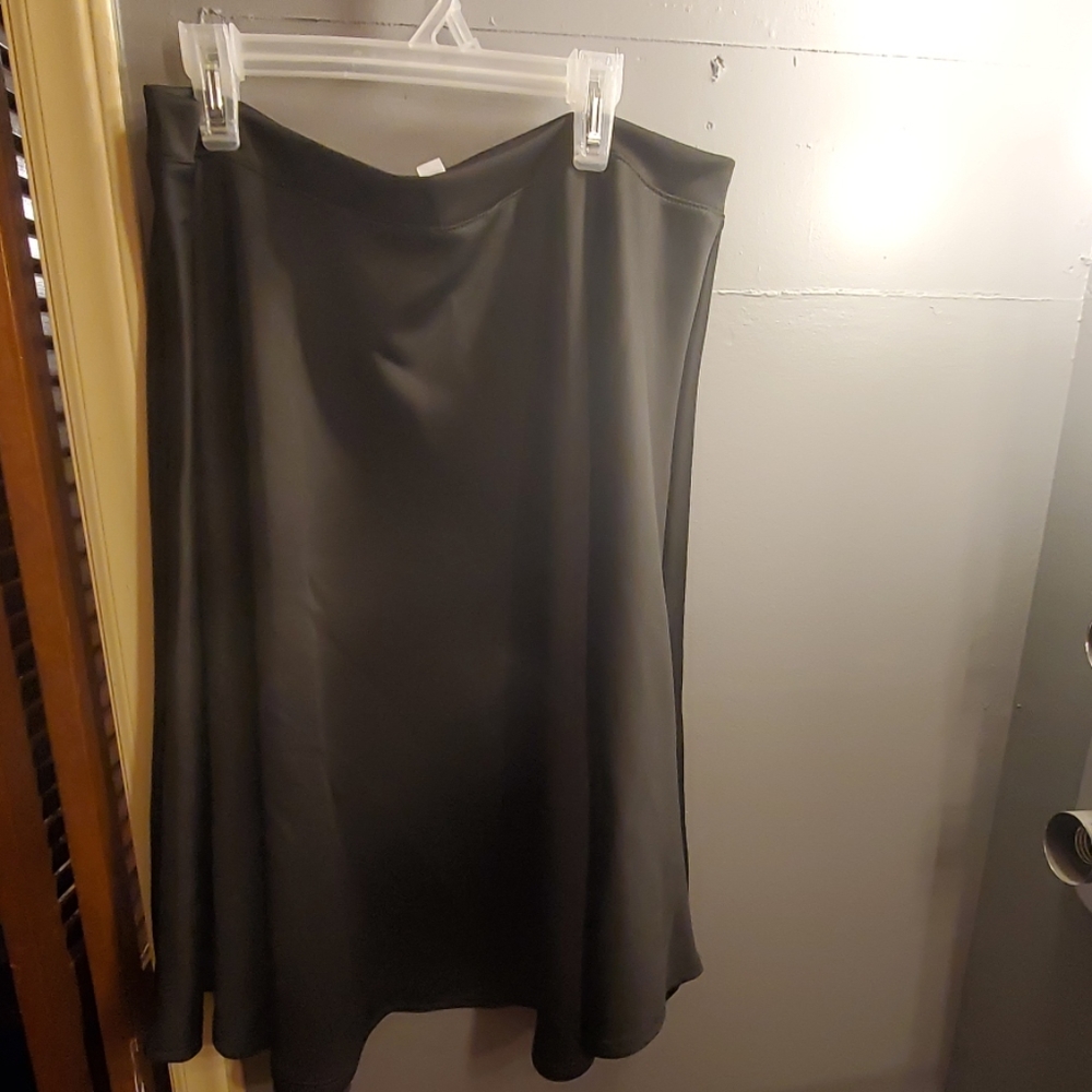 Black skirt